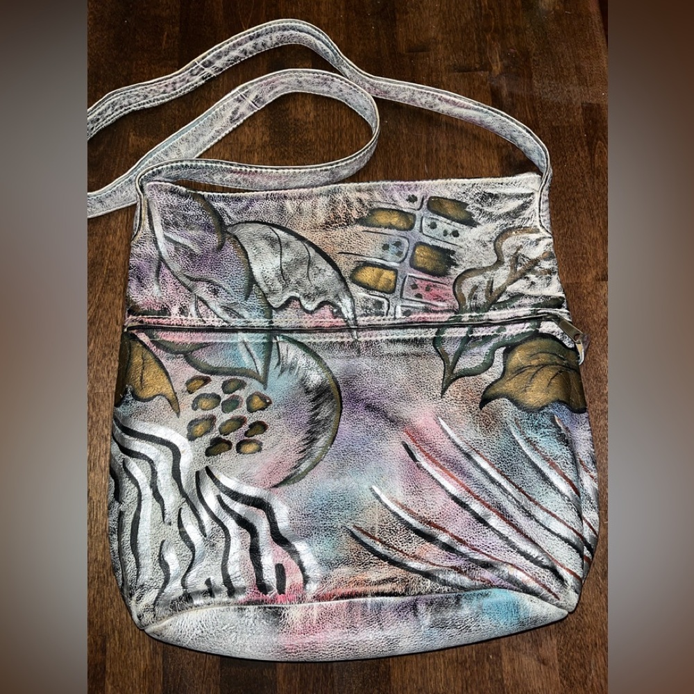 NWOT Real Leather Hand Painted Sova tote from India